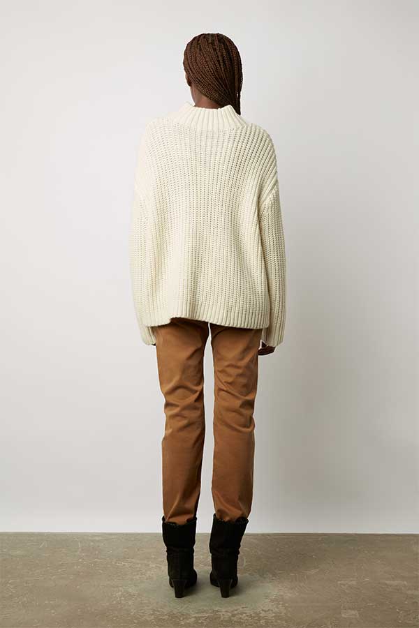 LAURELIA STAND UP COLLAR TWISTED SWEATER